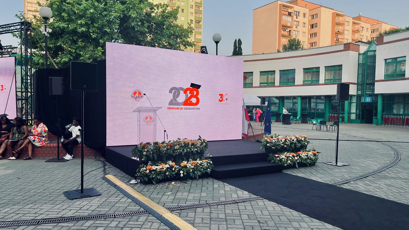 Graduacja Uczelnia Łazarskiego