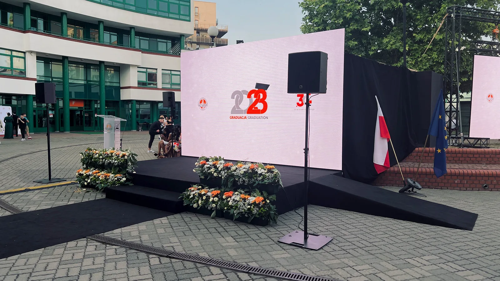 Graduacja Uczelnia Łazarskiego