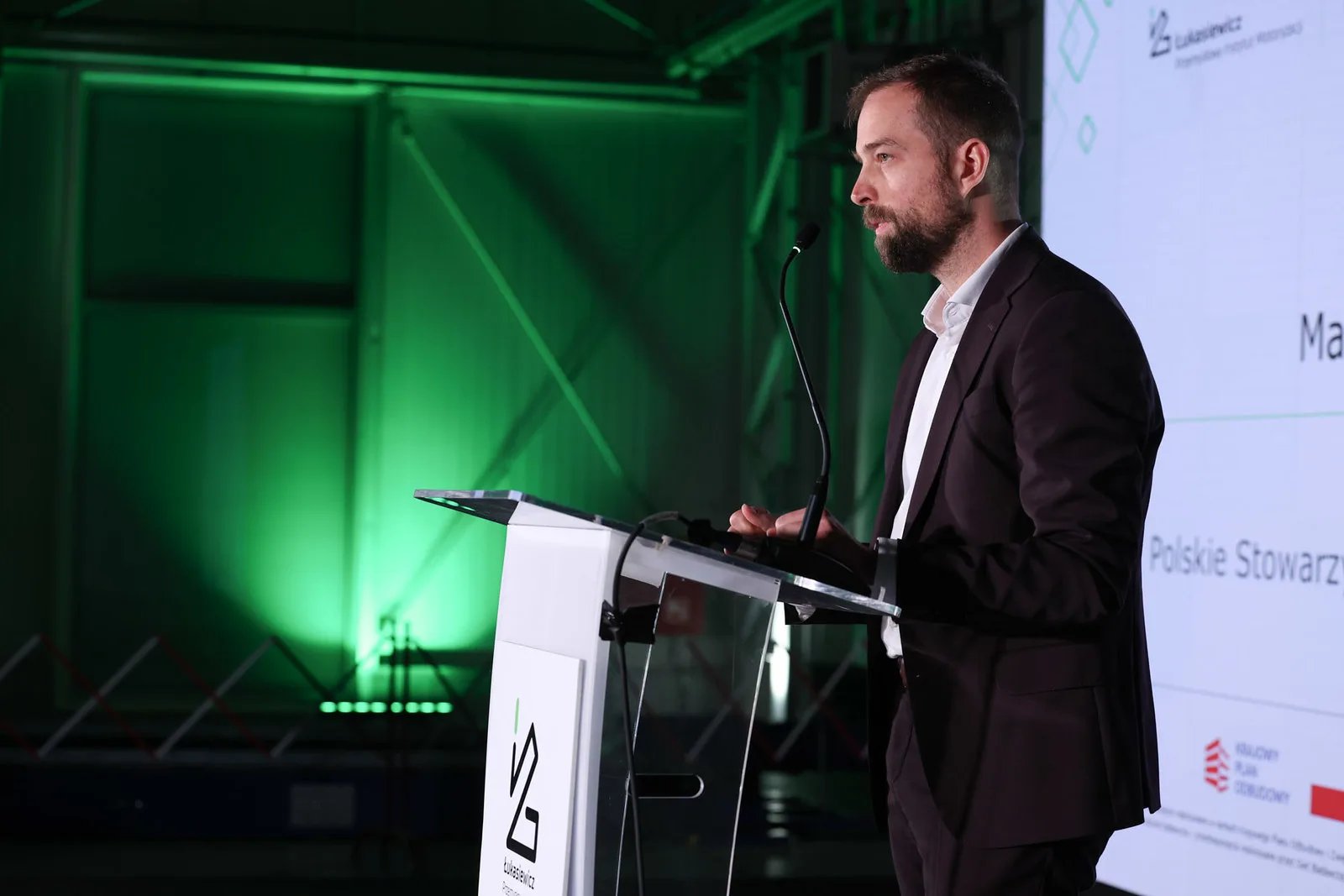 Centrum Elektromobilności i Automatyzacji Transportu — Łukasiewicz PIMOT