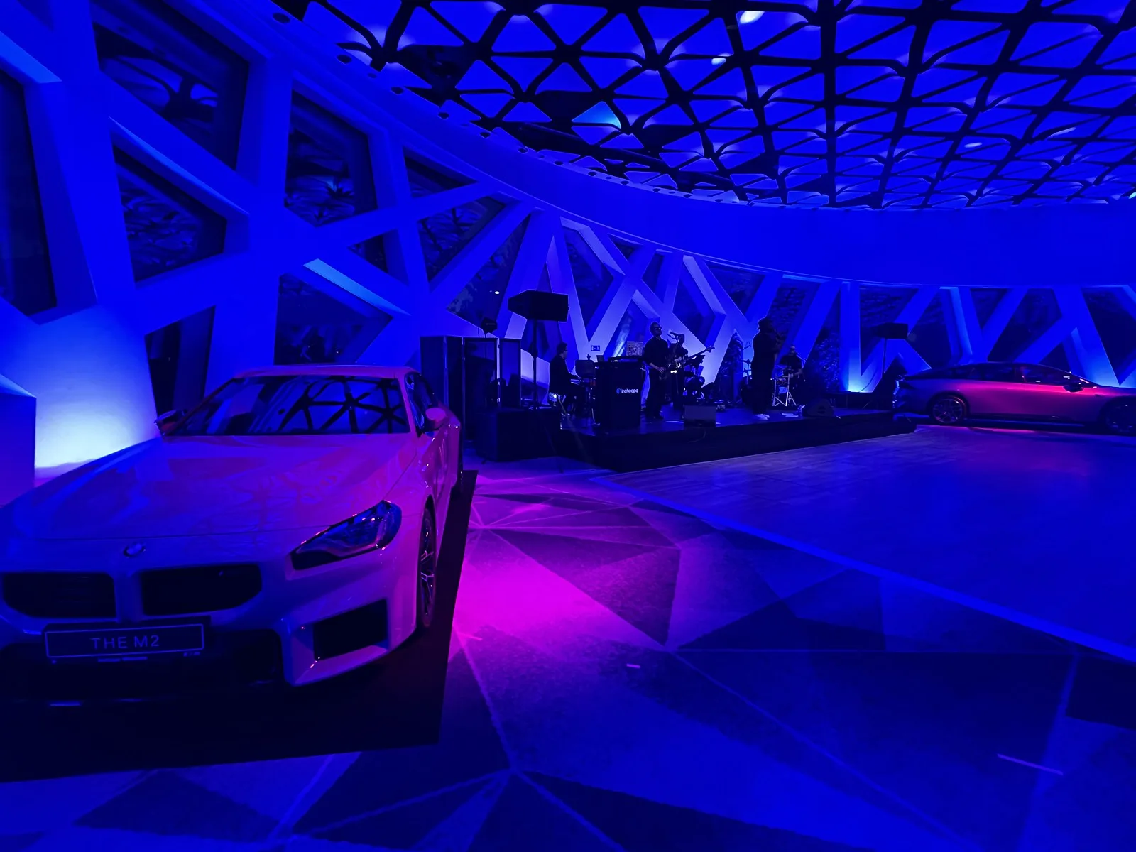 Spotkanie marek BMW i XPENG — Hotel Narvil w Serocku
