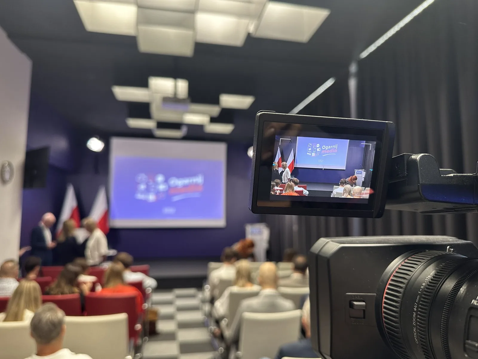 Szkolenie hybrydowe — Krajowa Rada Radiofonii i Telewizji